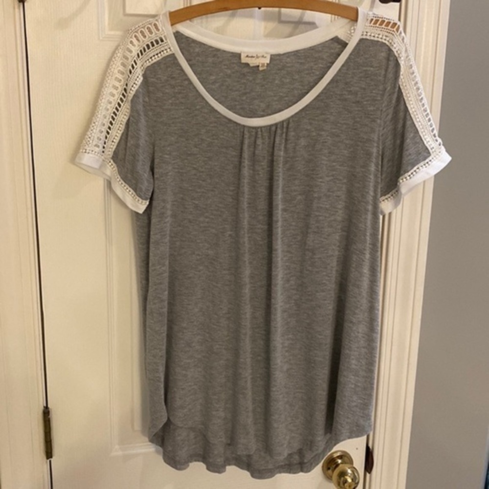 NWOT Meadow Rue top size L
